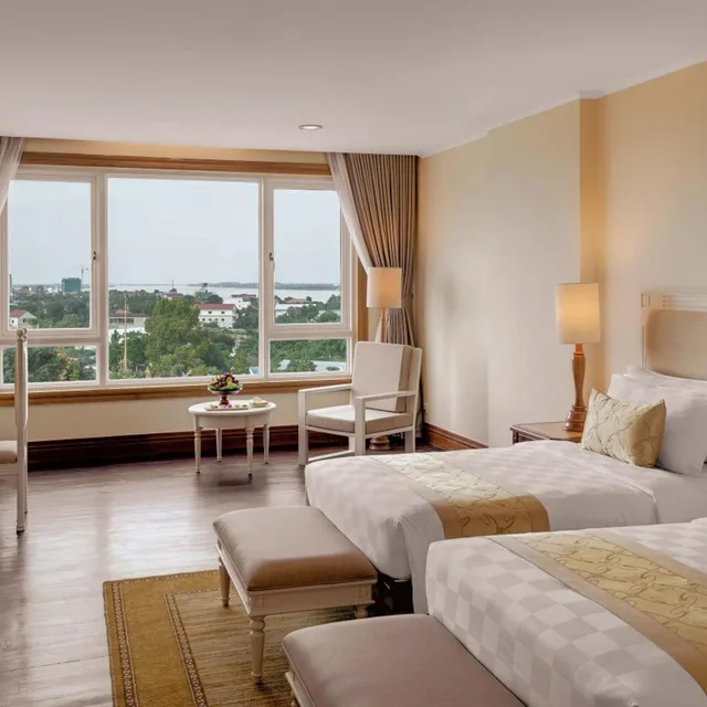 Basic, Suite, King Bed, Sokha Phnom Penh Hotel 2/10