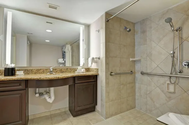 جناح بسرير كينج مع أريكة لذوي الإعاقة، Homewood Suites by Hilton Lake Buena Vista Orlando 4/7