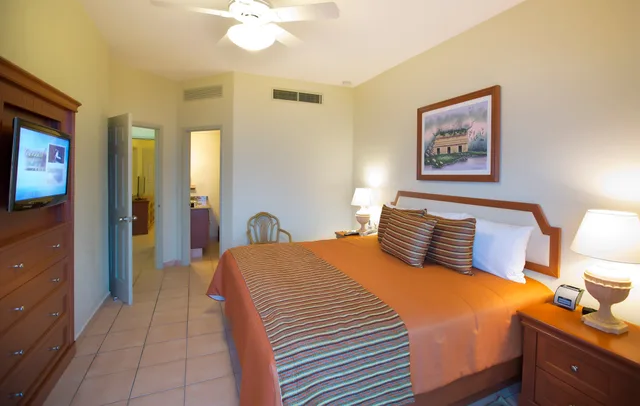 Superior Two Bedroom Suite, Paradise Village Beach Resort & Spa 1/2