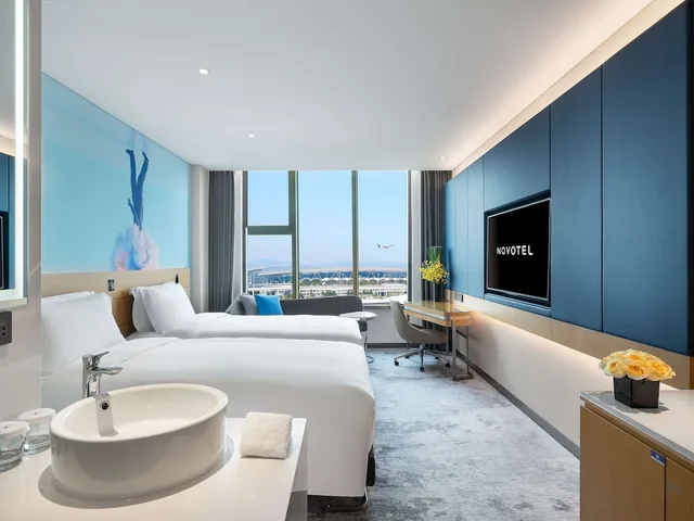 غرفة تنفيذية بسريرين منفصلين، Novotel Guangzhou Baiyun Airport 3/3