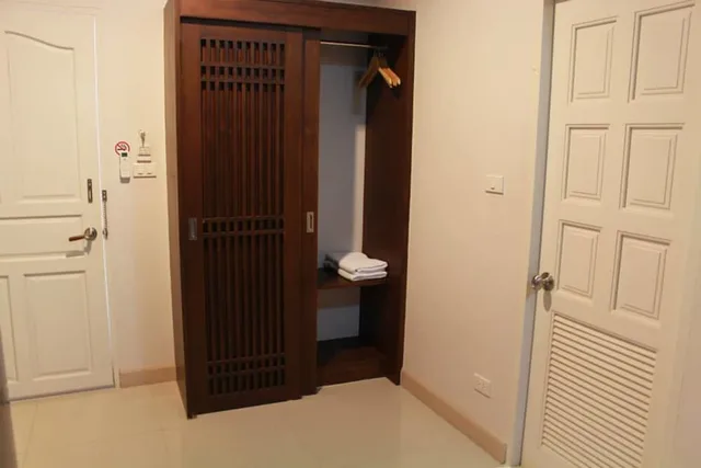 غرفة بسريرين منفصلين، Pornkasem House 3/3
