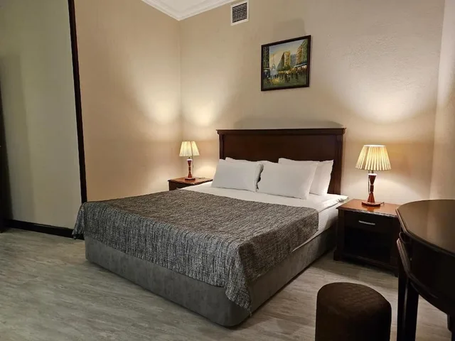 Basic, Apartment, King Bed, Sea View, Sofa, Balcony, The Crown Hotel 7/10