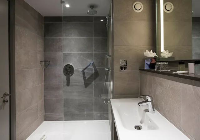Deluxe, Single, Double Bed, The Samuel Hotel 6/6