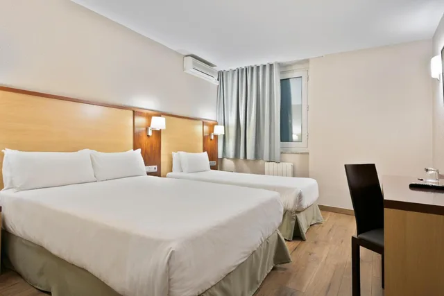 غرفة داخلية بسرير مزدوج بدون إطلالة، Hotel Best Andorra Center 3/10