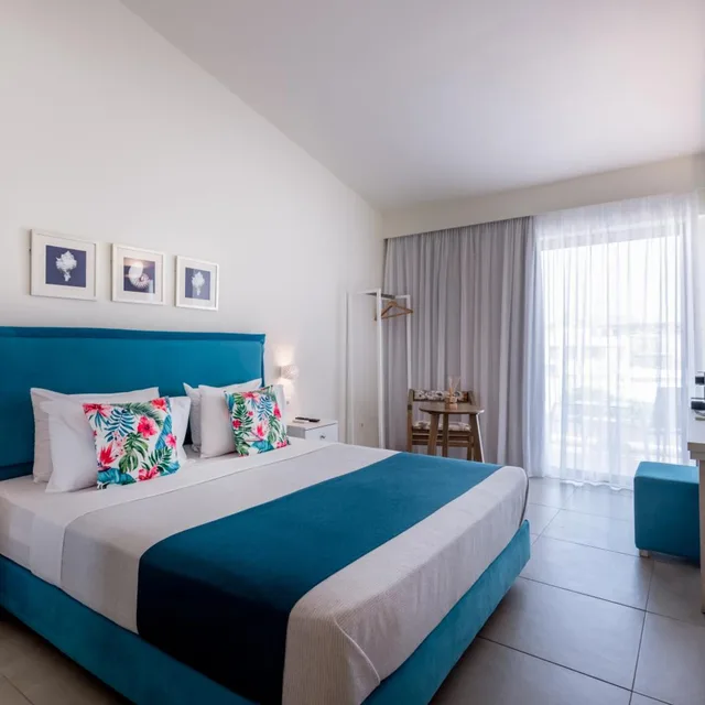 غرفة سوبيريور بسرير مزدوج، Aloe Boutique and Suites - Adults Only 2/6