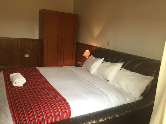 غرفة ديلوكس عائلية بسرير مزدوج وسرير فردي، Monasterio San Pedro 1/10