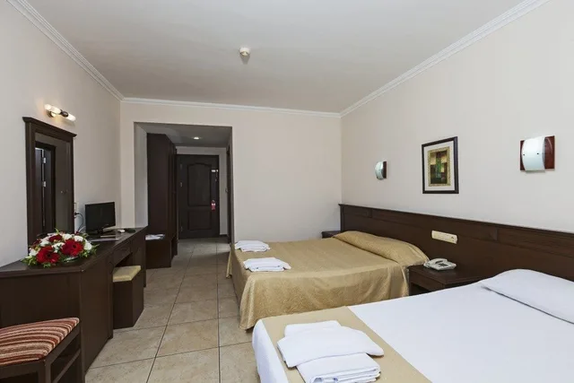 غرفة قياسية ثلاثية بسرير كينج وسرير فردي، Get Enjoy Hotels 8/10