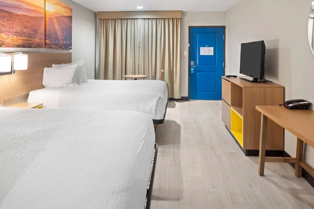 غرفة أساسية بسريرين كوين لذوي الإعاقة، Days Inn by Wyndham San Diego-East/El Cajon 3/6
