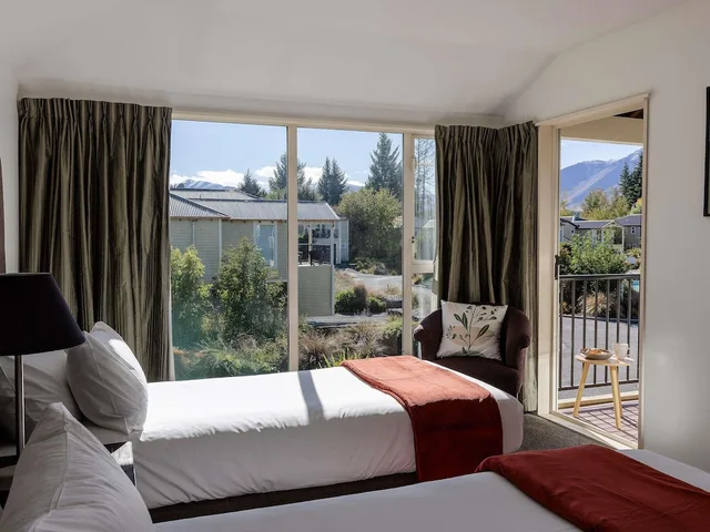 شقة بسريرين منفصلين وسريرين كينج بـ3 غرف نوم، Mantra Lake Tekapo 6/10