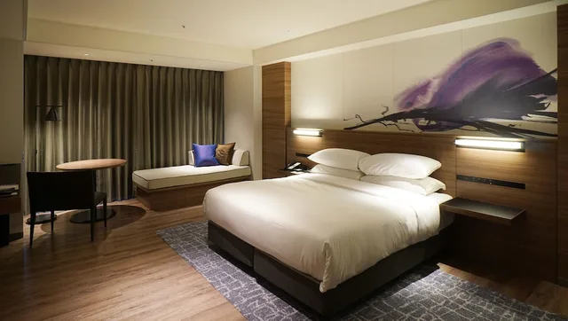 غرفة سوبيريور بسريرين منفصلين بإطلالة على المدينة، Lake Biwa Marriott Hotel 2/9