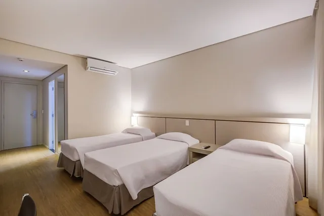 Superior Triple with Three Twin Beds، Viale Tower Hotel 2/10