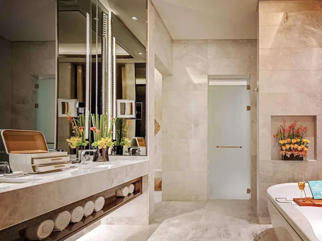 Heritage, Suite, King Bed, with View, High Floor، Sofitel Singapore City Centre 3/4
