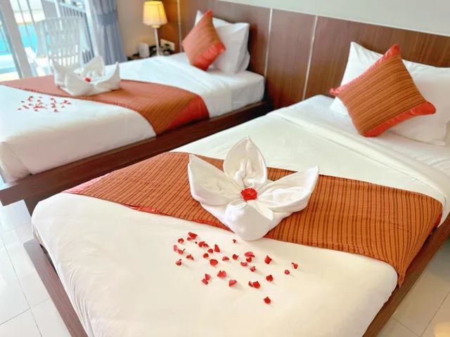 Deluxe, Twin Beds, Pool Access, Ahad Suite Ao Nang 5/10
