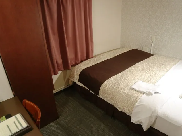 غرفة قياسية مفردة بسرير كوين للمدخنين، Hamamatsu Station Hotel 1/2