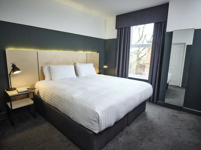 Room, Quadruple, 2 King Beds, The 1852 Hotel 1/7