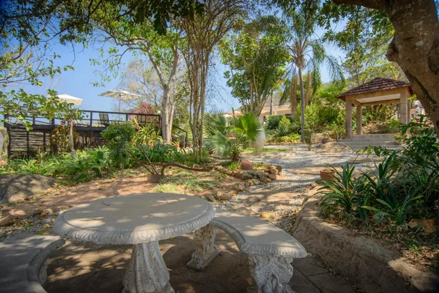 Abangane Guest Lodge، Hlanganani 48/58