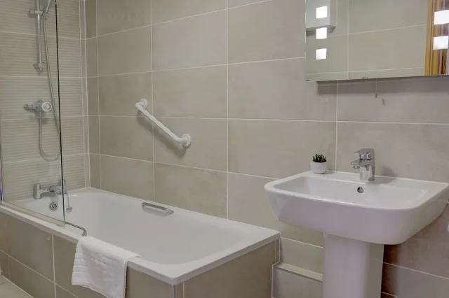 غرفة كومفورت بسريرين منفصلين، Best Western Princes Marine Hotel 4/6