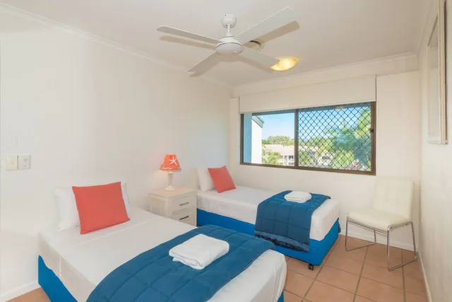 Deluxe, 2 Beds, Water Front, MUNNA BEACH APARTMENTS 1/3