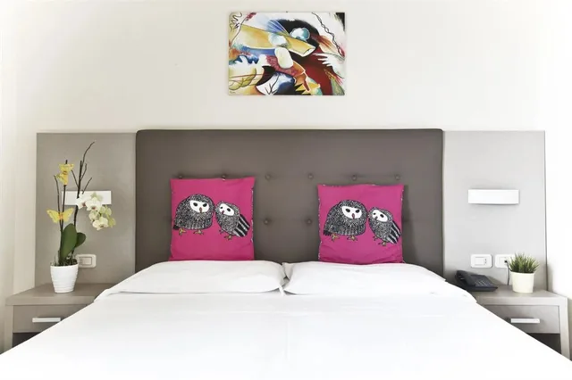 Classic, Double Bed, Lake View, Balcony, Belvedere 4/6