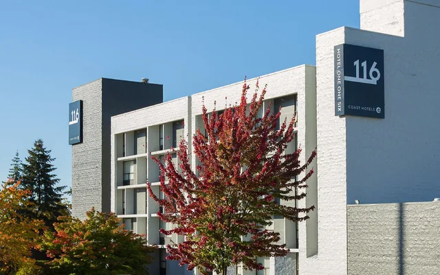 Deluxe, 2 Double Beds, Hotel 116 Coast Bellevue Hotel 1/1