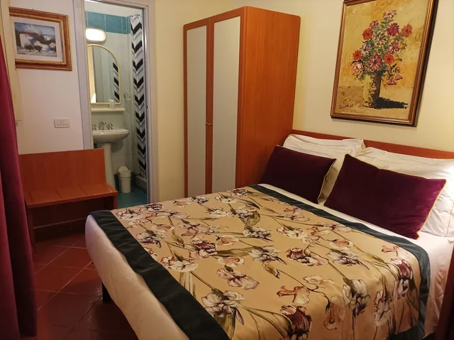 Old, Economy, Single, Single Bed, Hotel Maxim 2/7