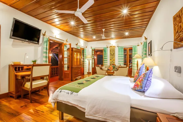 جناح جونيور بسرير كينج، Mekong Riverview Hotel 1/2
