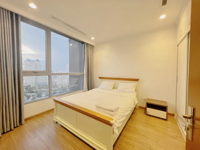 3 Bedrooms, Deluxe, Apartment, 1 King and 2 Queen Beds, 2 Bathrooms، Christine S Saigon Apartment 7/10