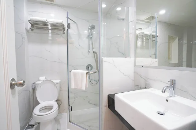 جناح بريميوم جونيور بسرير كينج، Harmoni One Convention Hotel and Service Apartments 6/6