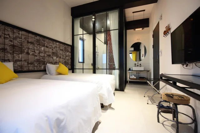 غرفة بسرير مزدوج بشرفة، The Compass Inn 1/2