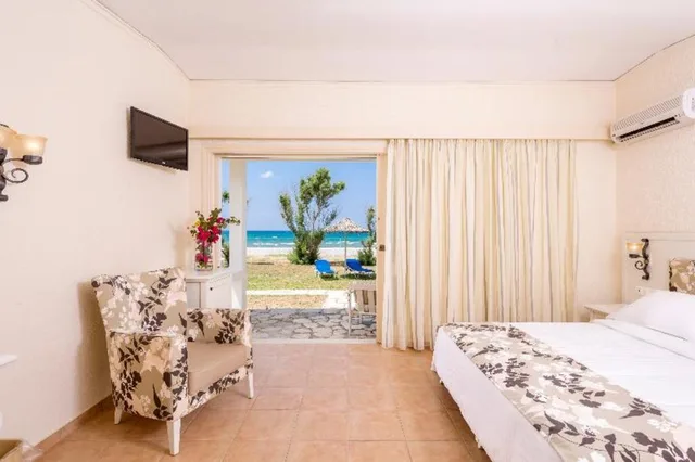 Room, Twin Beds, Water Front، Civitel Creta Beach 2/9