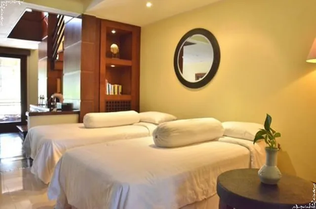 Duplex, Lagoon, Club, Family, Villa, King and Twin Beds, Hot Tub, with Pool، Pool Villa Merumatta Senggigi 9/10