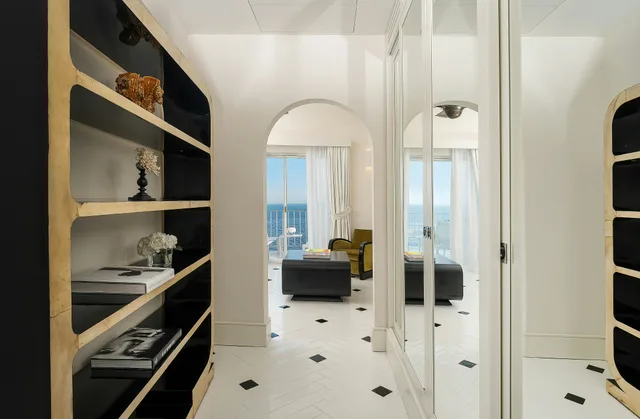 جناح، Miramalfi Hotel 5/6