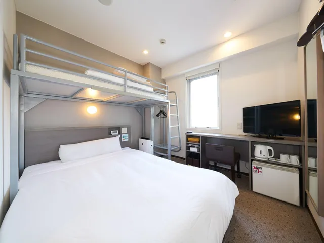 غرفة بسرير مزدوج وسرير بطابقين، Super Hotel Tokyo Nihonbashi Mitsukoshi Mae 4/11