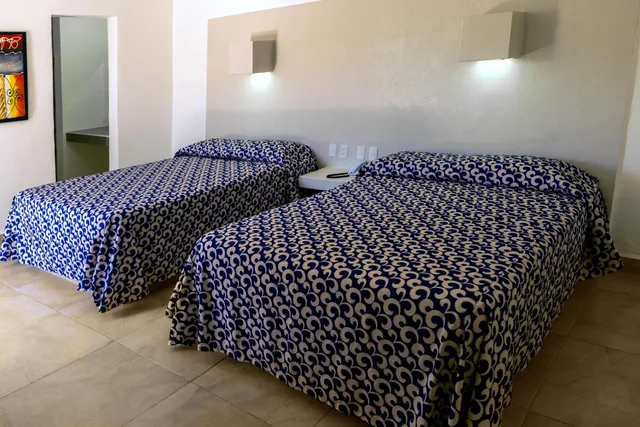 غرفة قياسية رباعية، St George Hotel 5/10