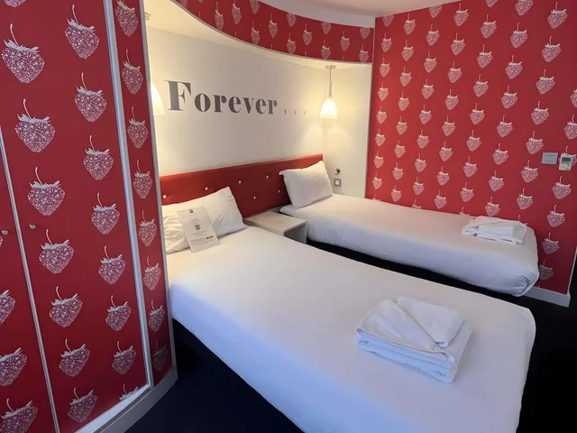 Standard, Twin Beds, Accessible, ibis Styles Liverpool Centre Dale Street Cavern Quarter 1/8