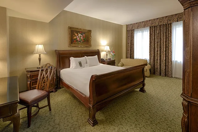 Premium, King Bed, University View، Carnegie Hotel Spa 1/1