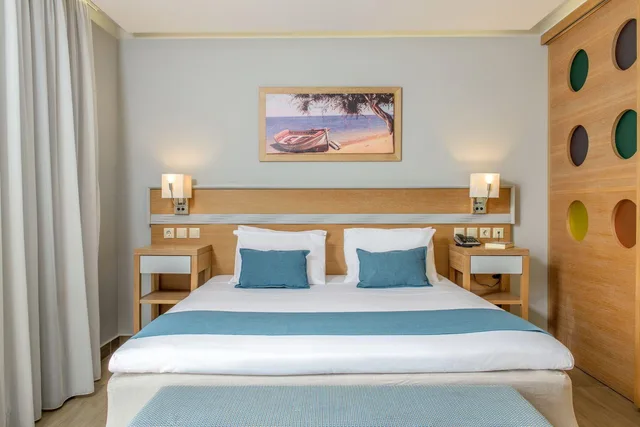 2 Bedrooms, Superior, Lyttos Beach Hotel 1/1