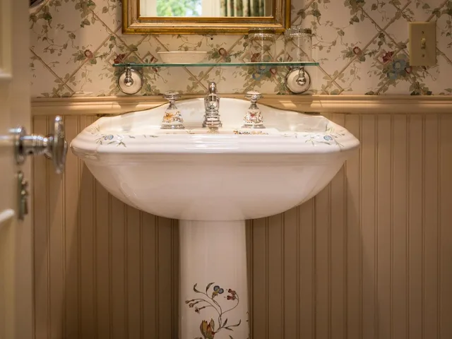 Garden Villa, English، The Chanler at Cliff Walk 6/6