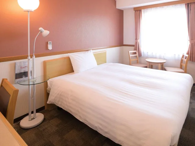 غرفة بسرير كينج للمدخنين، Toyoko Inn Takasakieki Nishiguchi No 2 3/3