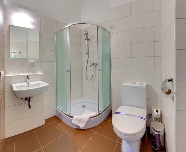 غرفة قياسية بسرير كوين، Ramada by Wyndham Lviv 5/5