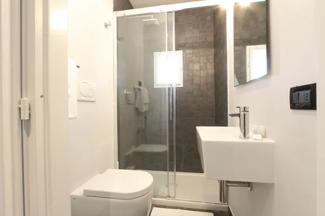 غرفة مفردة، Hotel Ferrucci Firenze 9/11