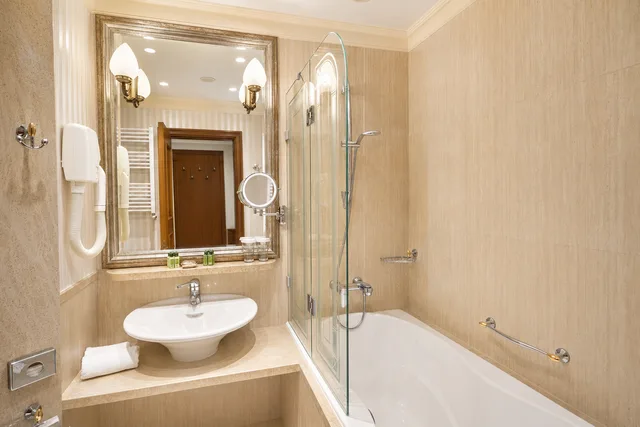 غرفة قياسية بسرير مزدوج، Crystal Palace Boutique Hotel 7/8