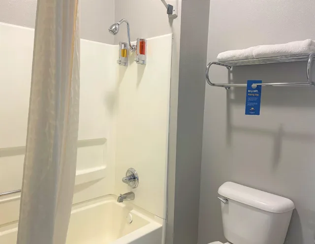 غرفة بسريرين كوين، Days Inn by Wyndham North Little Rock/ Maumelle 8/8