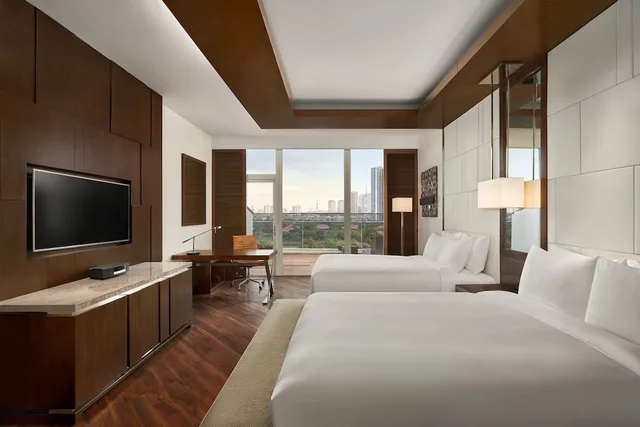 غرفة تنفيذية بسريرين مزدوجين بإطلالة على البحيرة، Jw Marriott Hotel Hanoi 1/3