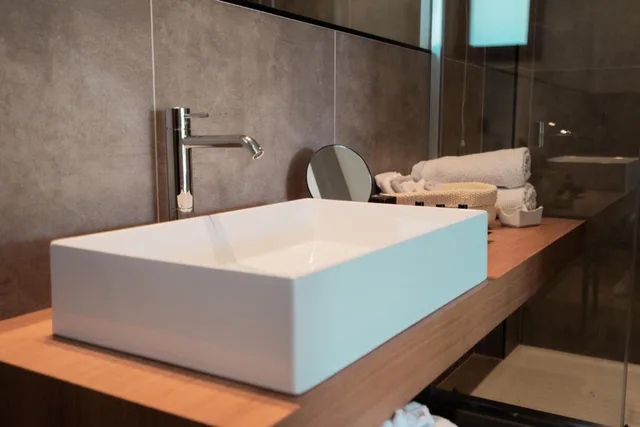 غرفة بسرير كينج بإطلالة على المسبح، Insulae Resort 4/5