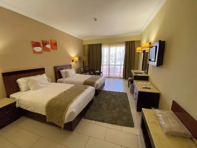 Garden, Classic, Twin Beds، Regency Plaza Aqua Park Spa Resort 5/10