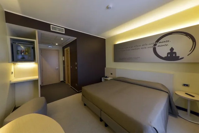 غرفة بزنس بسرير مزدوج، Grand Hotel Olimpo 2/2