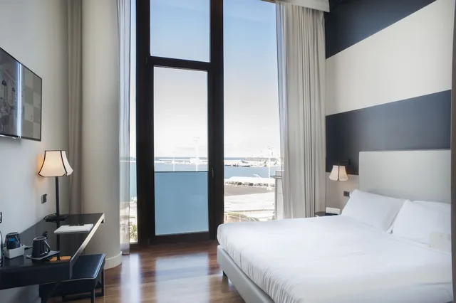 غرفة سوبيريور بسرير مزدوج، SeePort Hotel 4/7