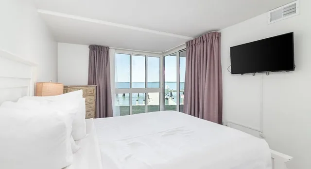 Condo, Premium, Twin Beds, Queen Bed, Bay View, Sofa, Patio، Bay Club Resort 3/7