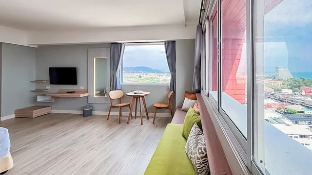 جناح تنفيذي بسرير كينج وسريرين منفصلين بإطلالة على المدينة بغرفتي نوم، Hua Hin Grand Hotel And Plaza 2/3
